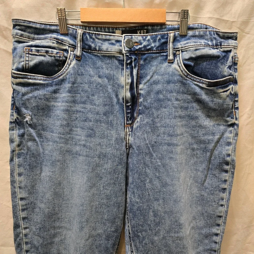 KUT from the Kloth Naomi Girlfriend Ankle Jeans‎ Distressed Denim Size 16
